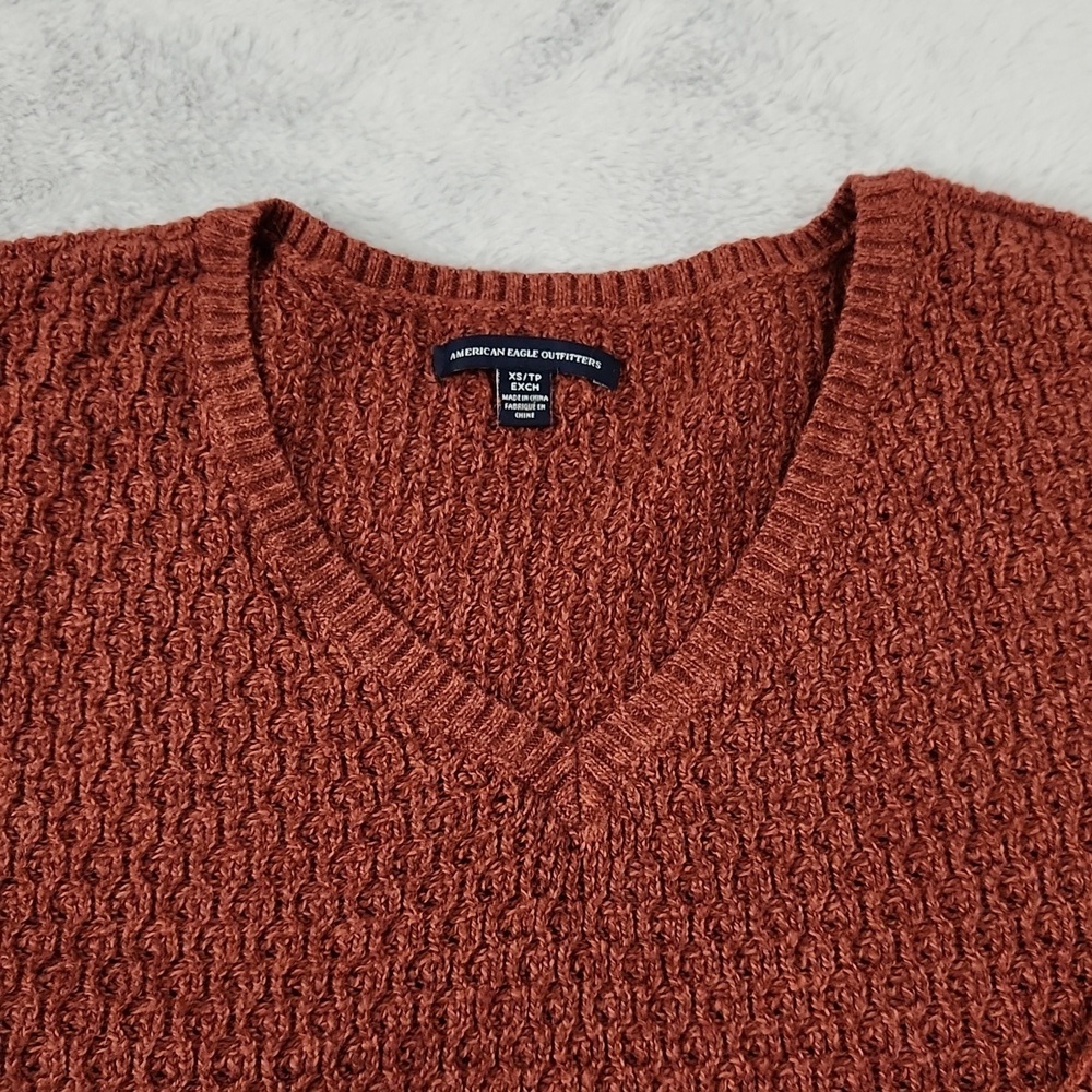 American Eagle Outfitters rust colored v neck sweater size XS - Picture 12 of 12